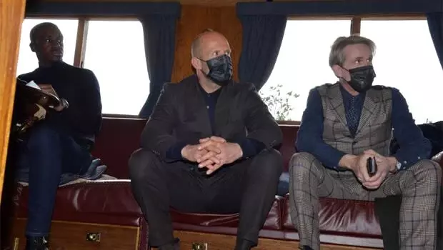 'Five Eyes' esnafın yüzünü güldürdü! 'Five Eyes' esnafın yüzünü güldürdü!