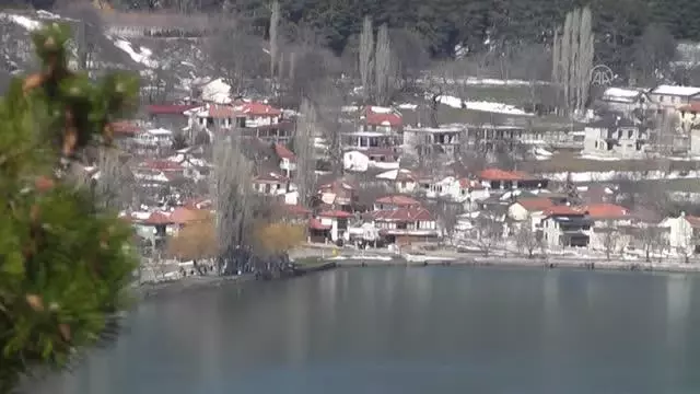 Gölcük Gölü buz tuttu Gölcük Gölü buz tuttu