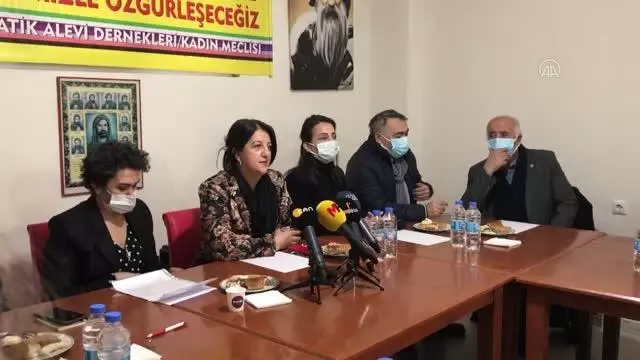 HDP Eş Genel Başkanı Buldan, Demokratik Alevi Derneklerini ziyaret etti HDP Eş Genel Başkanı Buldan, Demokratik Alevi Derneklerini ziyaret etti