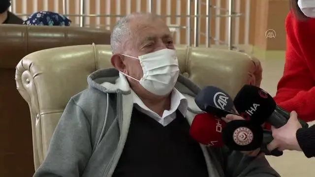 Son dakika haber: Huzurevlerindeki vatandaşların ikinci doz aşılarının yapılmasına başlandı (2) Son dakika haber: Huzurevlerindeki vatandaşların ikinci doz aşılarının yapılmasına başlandı (2)