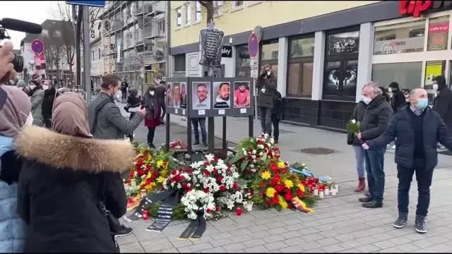 Son dakika: Irkçı terör saldırısında hayatını kaybedenler anıldı Son dakika: Irkçı terör saldırısında hayatını kaybedenler anıldı