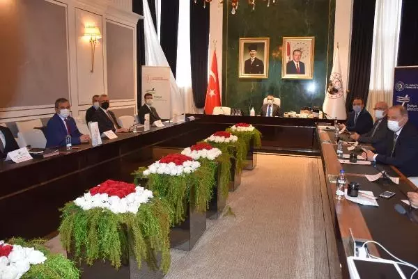 Istranca Ormanları'nda üretilen 'meşe balı' coğrafi işaret aldı Istranca Ormanları'nda üretilen 'meşe balı' coğrafi işaret aldı
