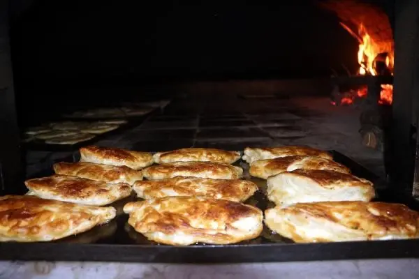 Kahvaltı sofralarının vazgeçilmezi, asırlık lezzet; Tokat yağlısı Kahvaltı sofralarının vazgeçilmezi, asırlık lezzet; Tokat yağlısı