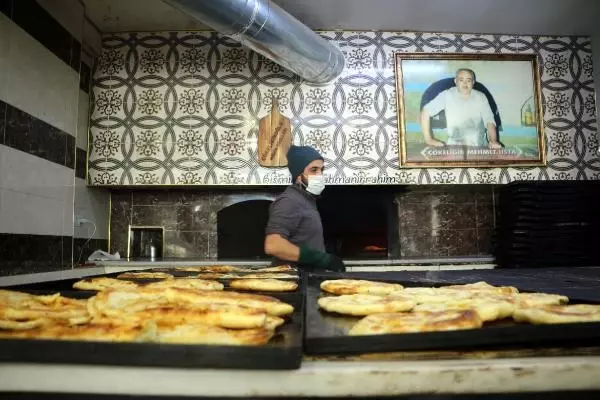 Kahvaltı sofralarının vazgeçilmezi, asırlık lezzet; Tokat yağlısı Kahvaltı sofralarının vazgeçilmezi, asırlık lezzet; Tokat yağlısı