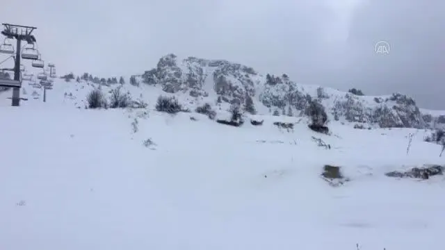 Kar aralıklarla etkisini gösteriyor - Keltepe Kayak Merkezi Kar aralıklarla etkisini gösteriyor - Keltepe Kayak Merkezi