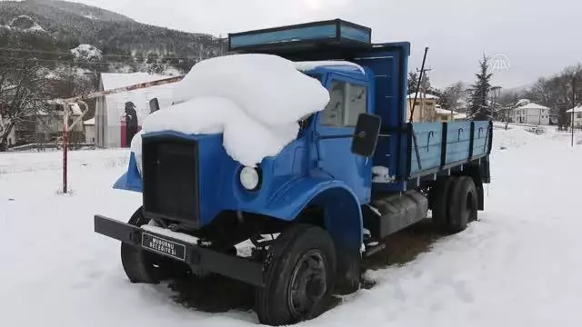 Kar yağışı etkili oluyor Kar yağışı etkili oluyor