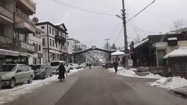 Kar yağışı etkili oluyor Kar yağışı etkili oluyor