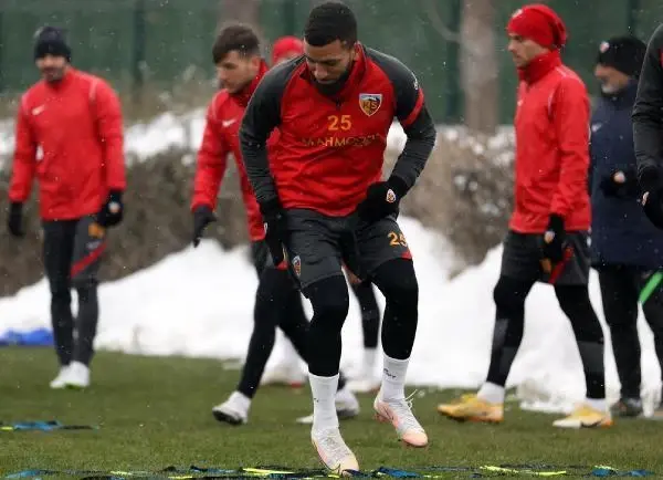 Kayserispor'da Sivasspor maçı hazırlıkları sürüyor Kayserispor'da Sivasspor maçı hazırlıkları sürüyor