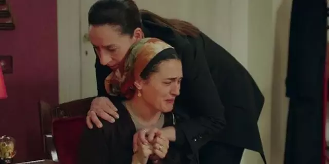 Kırmızı Oda Kumru'nun gerçek hikayesi nedir? Kırmızı Oda'da Kumru'nun hikayesi Kırmızı Oda Kumru'nun gerçek hikayesi nedir? Kırmızı Oda'da Kumru'nun hikayesi