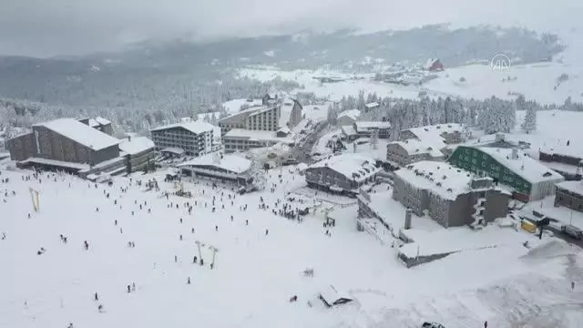 (VİDEO-GRAFİK) KIŞ TURİZMİNİN GÖZDE MERKEZLERİ - Kayak turizminin zirvesi: Uludağ (VİDEO-GRAFİK) KIŞ TURİZMİNİN GÖZDE MERKEZLERİ - Kayak turizminin zirvesi: Uludağ