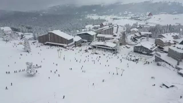(VİDEO-GRAFİK) KIŞ TURİZMİNİN GÖZDE MERKEZLERİ - Kayak turizminin zirvesi: Uludağ (VİDEO-GRAFİK) KIŞ TURİZMİNİN GÖZDE MERKEZLERİ - Kayak turizminin zirvesi: Uludağ