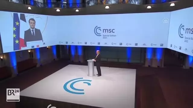 Macron'a göre, Avrupa ve ABD, Afrika'daki sağlık çalışanları için Kovid-19 aşısını temin etmeli Macron'a göre, Avrupa ve ABD, Afrika'daki sağlık çalışanları için Kovid-19 aşısını temin etmeli