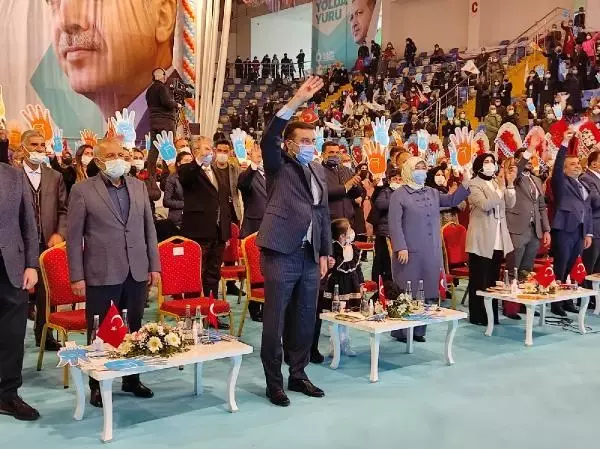 Malatya AK Parti Kadın Kolları 6'ncı Olağan Kongresi yapıldı Malatya AK Parti Kadın Kolları 6'ncı Olağan Kongresi yapıldı
