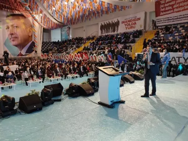 Malatya AK Parti Kadın Kolları 6'ncı Olağan Kongresi yapıldı Malatya AK Parti Kadın Kolları 6'ncı Olağan Kongresi yapıldı