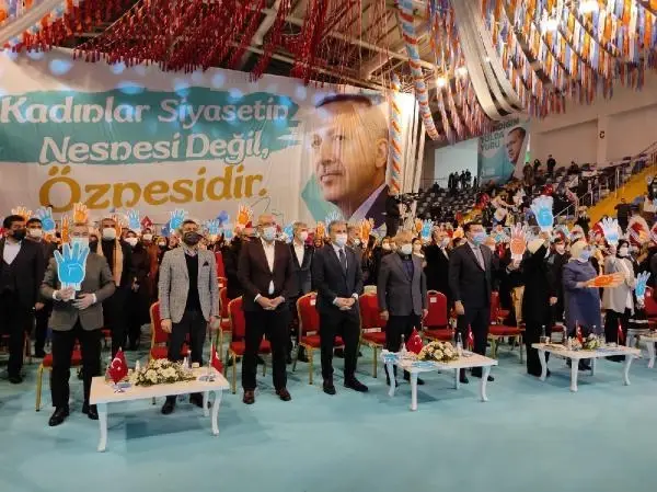 Malatya AK Parti Kadın Kolları 6'ncı Olağan Kongresi yapıldı Malatya AK Parti Kadın Kolları 6'ncı Olağan Kongresi yapıldı