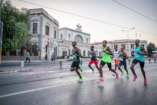 Maratonİzmir 11 Nisan'da sürdürülebilir bir dünya için koşulacak Maratonİzmir 11 Nisan'da sürdürülebilir bir dünya için koşulacak