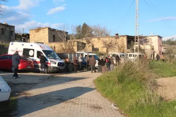 'Miras' nedeniyle yeğeninin otomobilinin önünü kesti; tüfekle öldürdü 'Miras' nedeniyle yeğeninin otomobilinin önünü kesti; tüfekle öldürdü