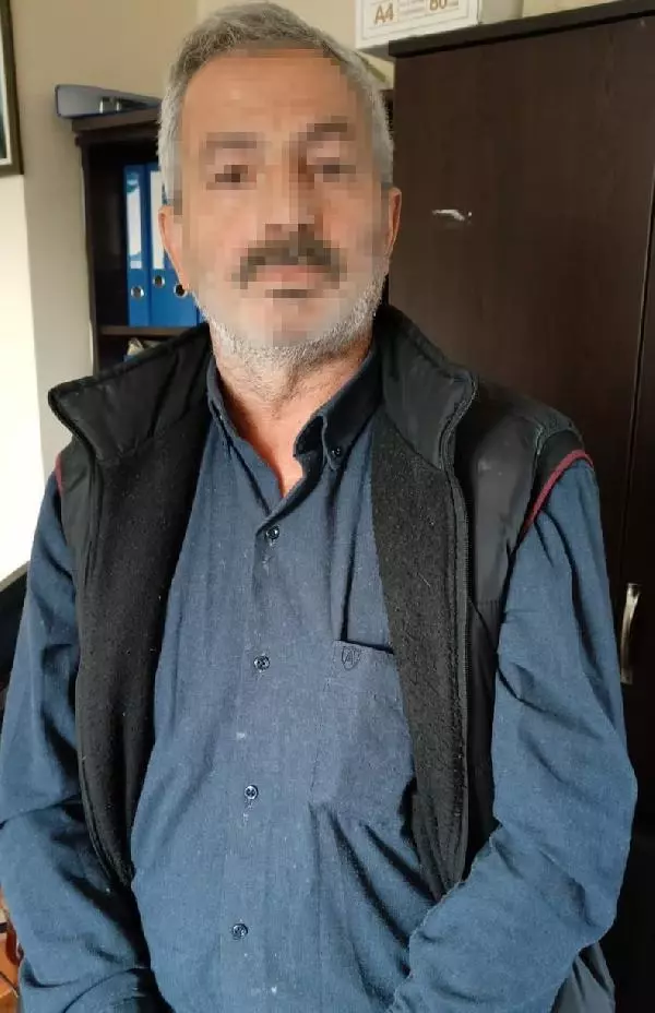 'Miras' nedeniyle yeğeninin otomobilinin önünü kesti; tüfekle öldürdü 'Miras' nedeniyle yeğeninin otomobilinin önünü kesti; tüfekle öldürdü