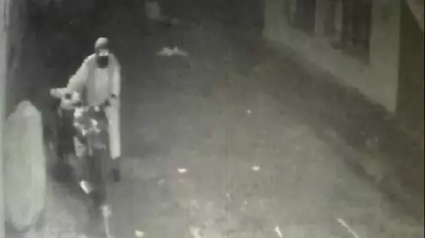 Son dakika haberleri | Motosiklet hırsızlığı güvenlik kamerasında Son dakika haberleri | Motosiklet hırsızlığı güvenlik kamerasında