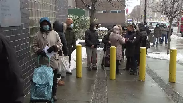 New York Belediye Başkanı, Çin Yeni Yılı kutlamaları kapsamında yemek dağıttı New York Belediye Başkanı, Çin Yeni Yılı kutlamaları kapsamında yemek dağıttı