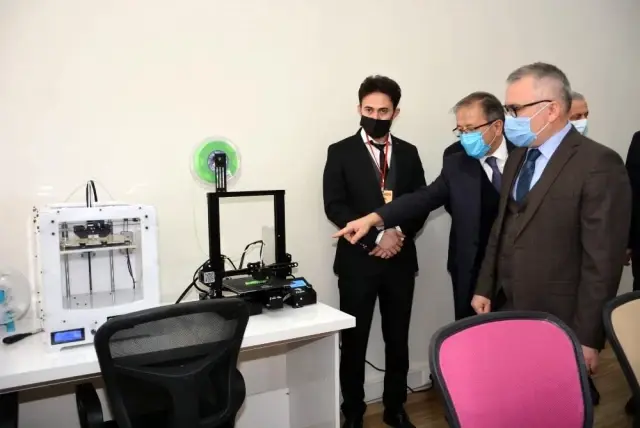 Kurulan atölyelerde dezavantajlı kesimlere mesleki eğitim verilecek Kurulan atölyelerde dezavantajlı kesimlere mesleki eğitim verilecek