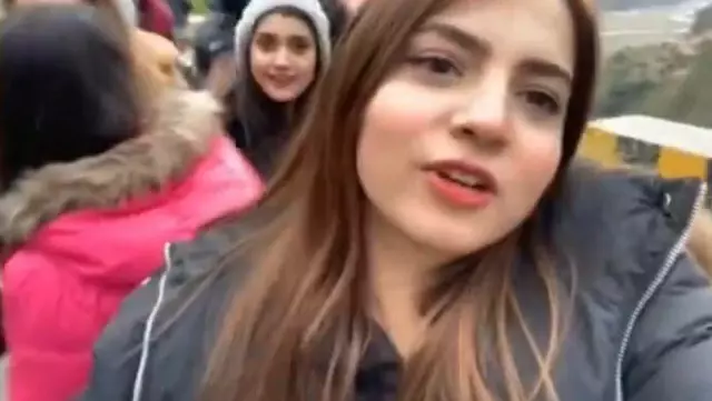 'Pawri Girl': Hindistan ve Pakistan'ın sosyal medya kullanıcılarını bir araya getiren 5 saniyelik video 'Pawri Girl': Hindistan ve Pakistan'ın sosyal medya kullanıcılarını bir araya getiren 5 saniyelik video