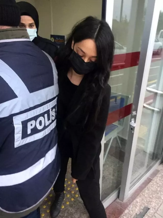 Son dakika 3. sayfa: Reçete çetesine operasyon: 46 gözaltı kararı Son dakika 3. sayfa: Reçete çetesine operasyon: 46 gözaltı kararı
