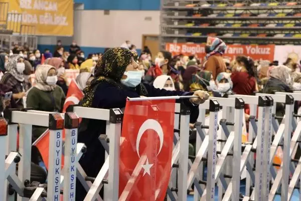 Şanlıurfa'da, AK Parti Kadın Kolları kongresi yapıldı Şanlıurfa'da, AK Parti Kadın Kolları kongresi yapıldı