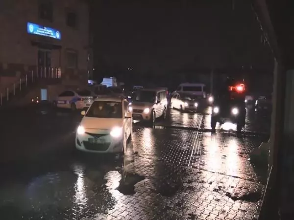 Şanlıurfa ve Adana'da yasa dışı bahis operasyonu: 20 gözaltı Şanlıurfa ve Adana'da yasa dışı bahis operasyonu: 20 gözaltı