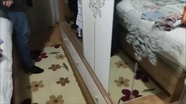 Silah kaçakçılığı iddiasıyla yakalanan zanlı tutuklandı Silah kaçakçılığı iddiasıyla yakalanan zanlı tutuklandı