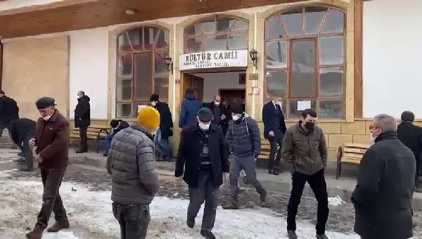 Son dakika haberi: Sivas'ın 2 ilçesinden sonra Divriği'de de vakalar sıfırlandı Son dakika haberi: Sivas'ın 2 ilçesinden sonra Divriği'de de vakalar sıfırlandı