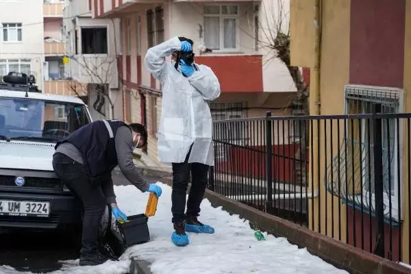 Son dakika haberleri! Sultangazi'de silahlı kavga; Bacağından vuruldu seke seke böyle kaçtı Son dakika haberleri! Sultangazi'de silahlı kavga; Bacağından vuruldu seke seke böyle kaçtı