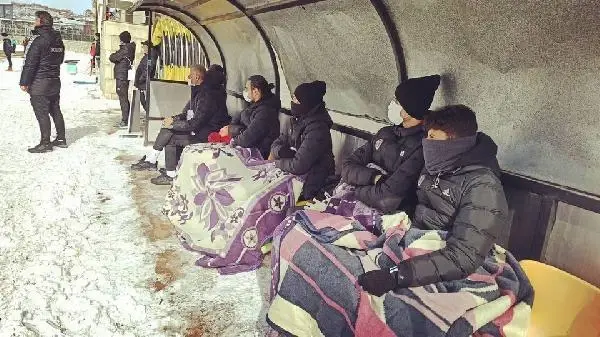 Turgutluspor istikrarı yakalayamadı Turgutluspor istikrarı yakalayamadı