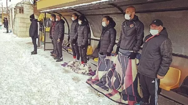 Turgutluspor istikrarı yakalayamadı Turgutluspor istikrarı yakalayamadı