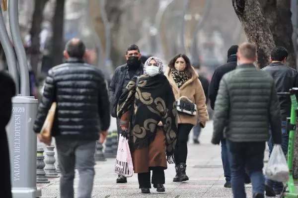 Vaka sayısındaki düşüş Yalovalıları sevindirdi Vaka sayısındaki düşüş Yalovalıları sevindirdi