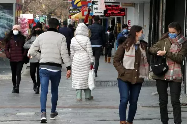 Son dakika! Vaka sayısının en çok arttığı 5 ilden Erzincan'da halk 'tedbir' vurgusu yaptı Son dakika! Vaka sayısının en çok arttığı 5 ilden Erzincan'da halk 'tedbir' vurgusu yaptı