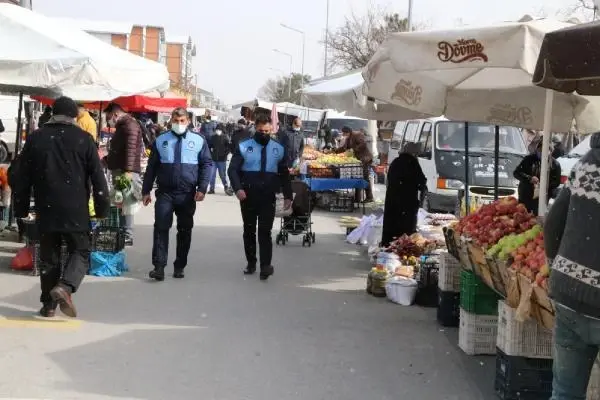 Son dakika! Vaka sayısının en çok arttığı 5 ilden Erzincan'da halk 'tedbir' vurgusu yaptı Son dakika! Vaka sayısının en çok arttığı 5 ilden Erzincan'da halk 'tedbir' vurgusu yaptı