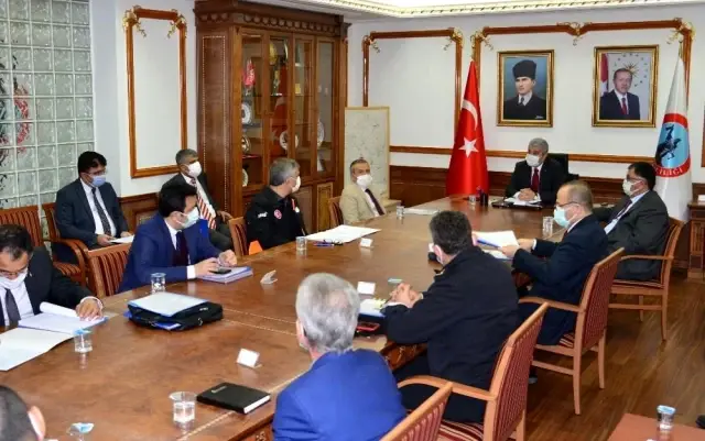 Vali Akın, Vali Akın,