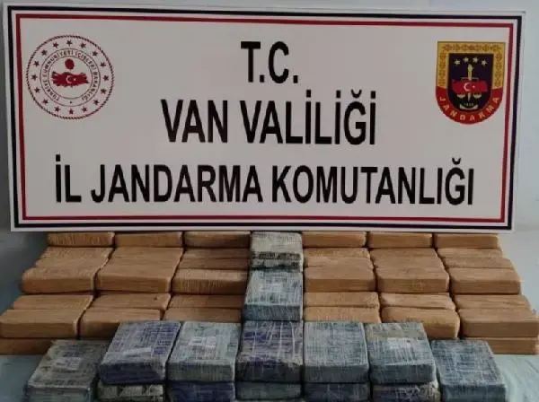 Van'da ele geçirilen 72 kilo eroine 1 gözaltı Van'da ele geçirilen 72 kilo eroine 1 gözaltı