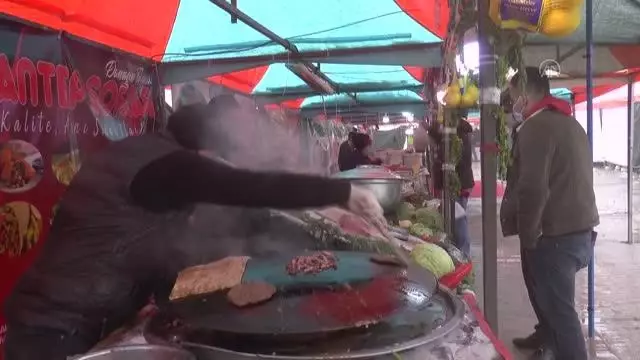 Yöresel Ürünler ve Hediyelik Eşya Fuarı açıldı Yöresel Ürünler ve Hediyelik Eşya Fuarı açıldı