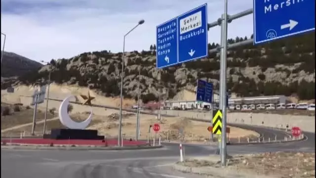 5 günlük sokağa çıkma kısıtlamasında Ermenek'te sessizlik hakim 5 günlük sokağa çıkma kısıtlamasında Ermenek'te sessizlik hakim