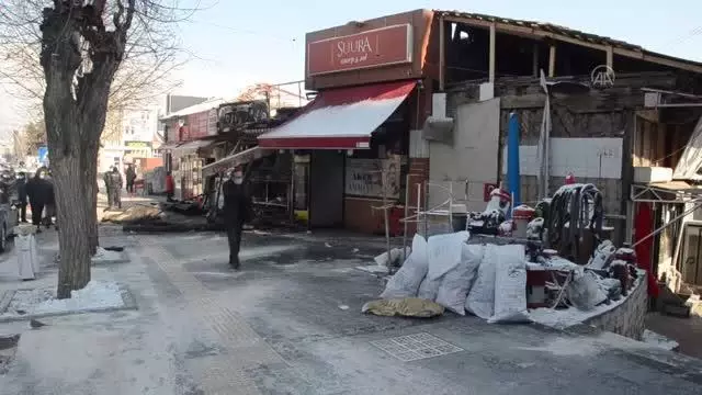 7 iş yerinin zarar gördüğü yangında hasar tespit çalışmaları 7 iş yerinin zarar gördüğü yangında hasar tespit çalışmaları