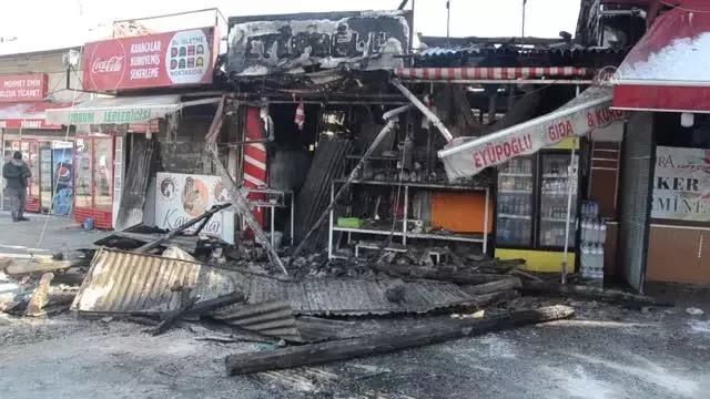 7 iş yerinin zarar gördüğü yangında hasar tespit çalışmaları 7 iş yerinin zarar gördüğü yangında hasar tespit çalışmaları