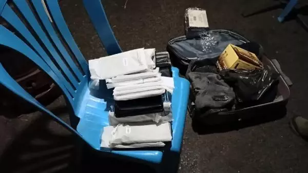 Kaçakçılık operasyonunda 2 zanlı yakalandı Kaçakçılık operasyonunda 2 zanlı yakalandı