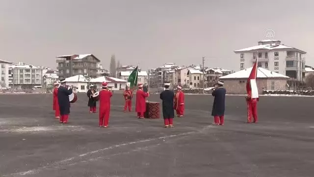 Son dakika haber: Aksaray Belediyesinden kısıtlamada evde kalan vatandaşlar için mehter konseri Son dakika haber: Aksaray Belediyesinden kısıtlamada evde kalan vatandaşlar için mehter konseri