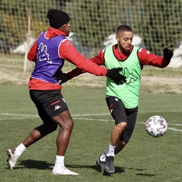 Antalyaspor 3 eksikle Gaziantep deplasmanında Antalyaspor 3 eksikle Gaziantep deplasmanında