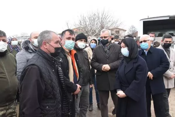 Babasıyla balığa çıktığı tekneden düşüp, boğulan genç, toprağa verildi Babasıyla balığa çıktığı tekneden düşüp, boğulan genç, toprağa verildi