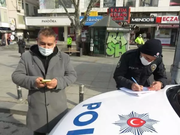Bağdat Caddesi'nde koronavirüs denetimi Bağdat Caddesi'nde koronavirüs denetimi