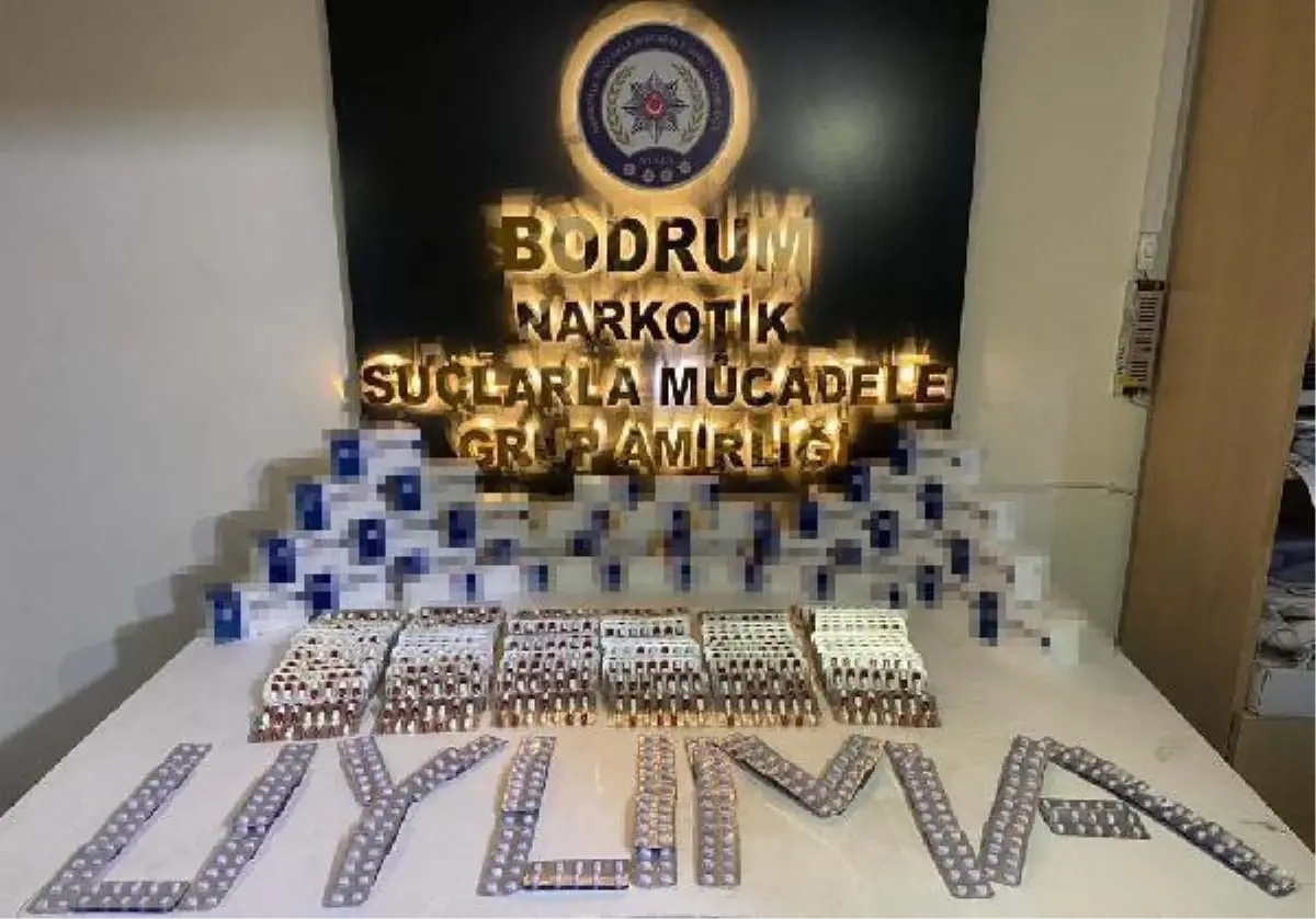 Bodrum'da sahte rapor ve reçeteyle sentetik uyuşturucu hap satışına 5 gözaltı
