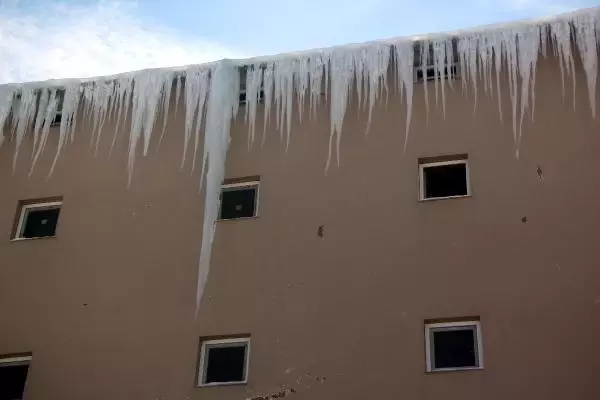 Bolu sıfırın altında 29,7 dereceyle Türkiye'nin en soğuk ili oldu Bolu sıfırın altında 29,7 dereceyle Türkiye'nin en soğuk ili oldu